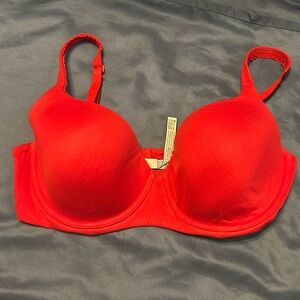 Victoria’s Secret bra 36DD
